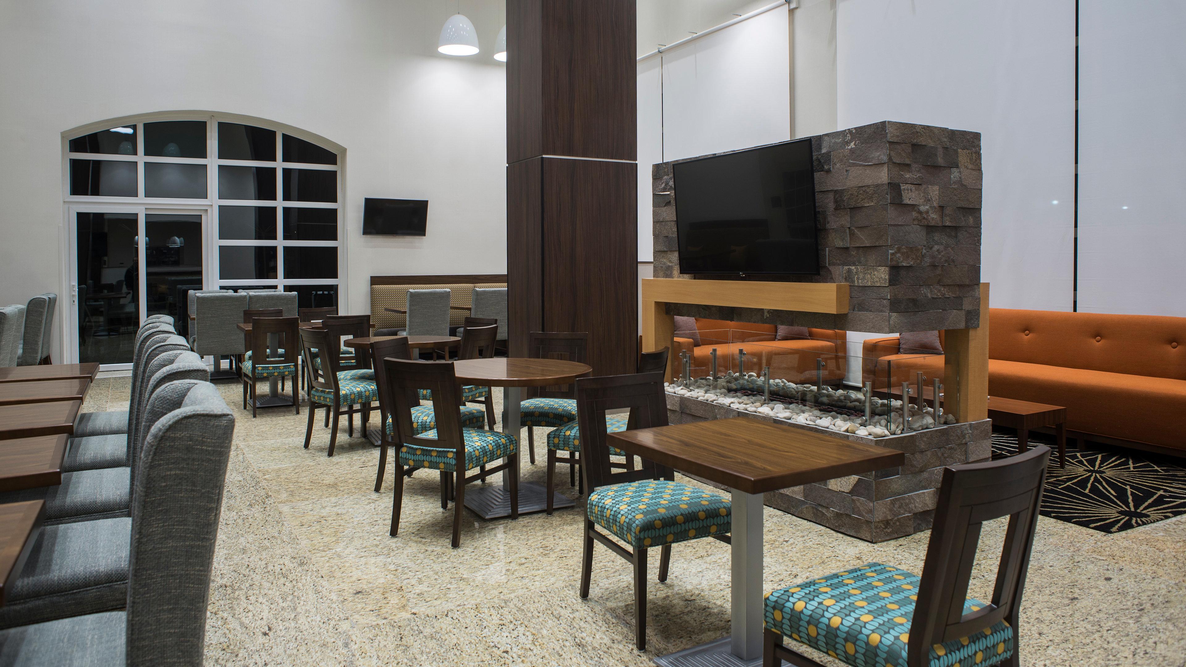 Staybridge Suites Puebla By Ihg Exterior photo